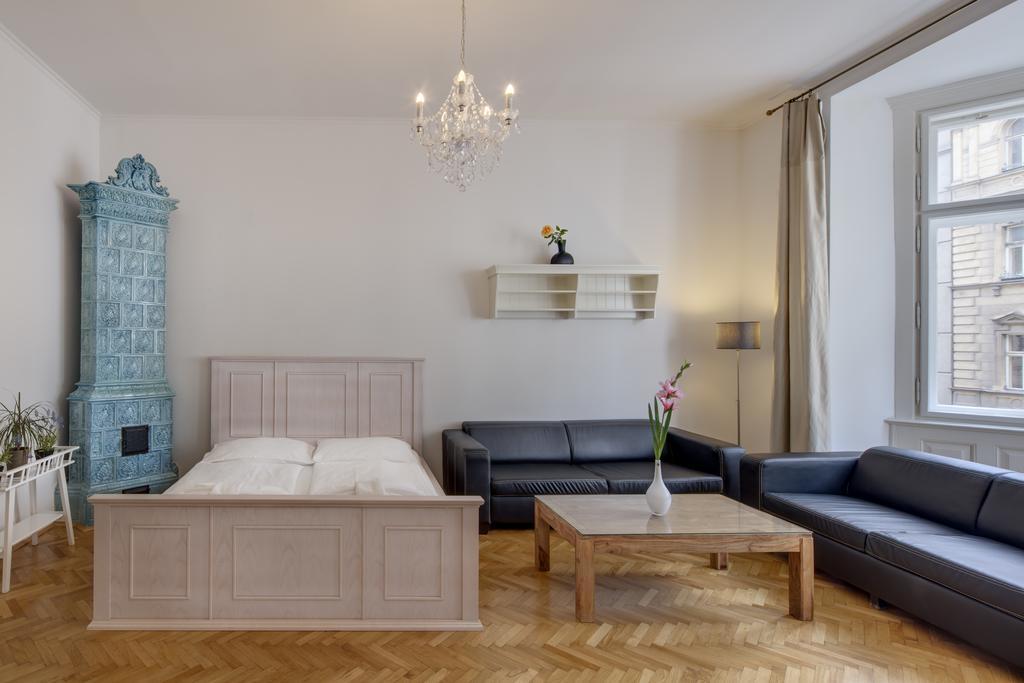 Old Town Square Apartahotel 4*