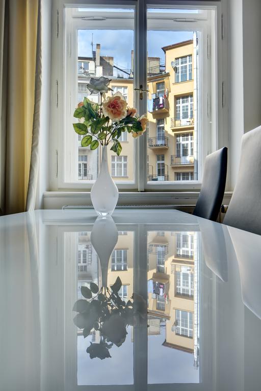 Old Town Square Apartahotel 4*