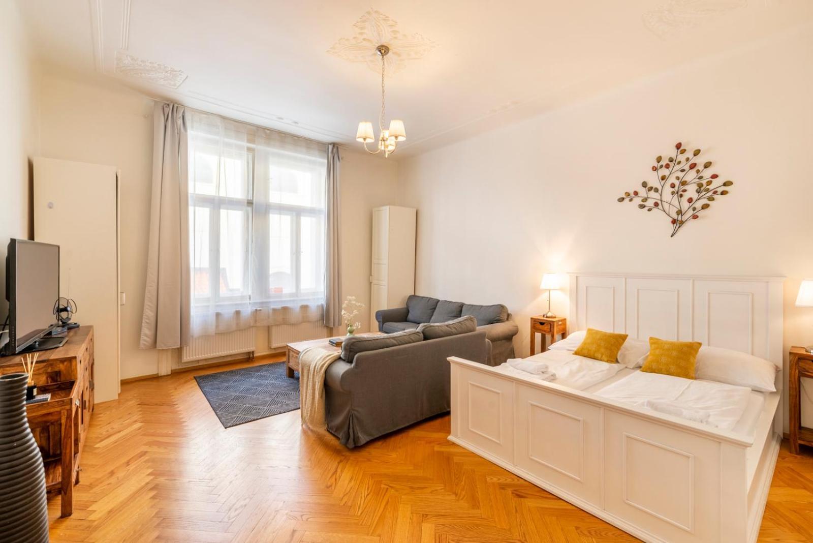 Apartahotel Old Town Square 4*