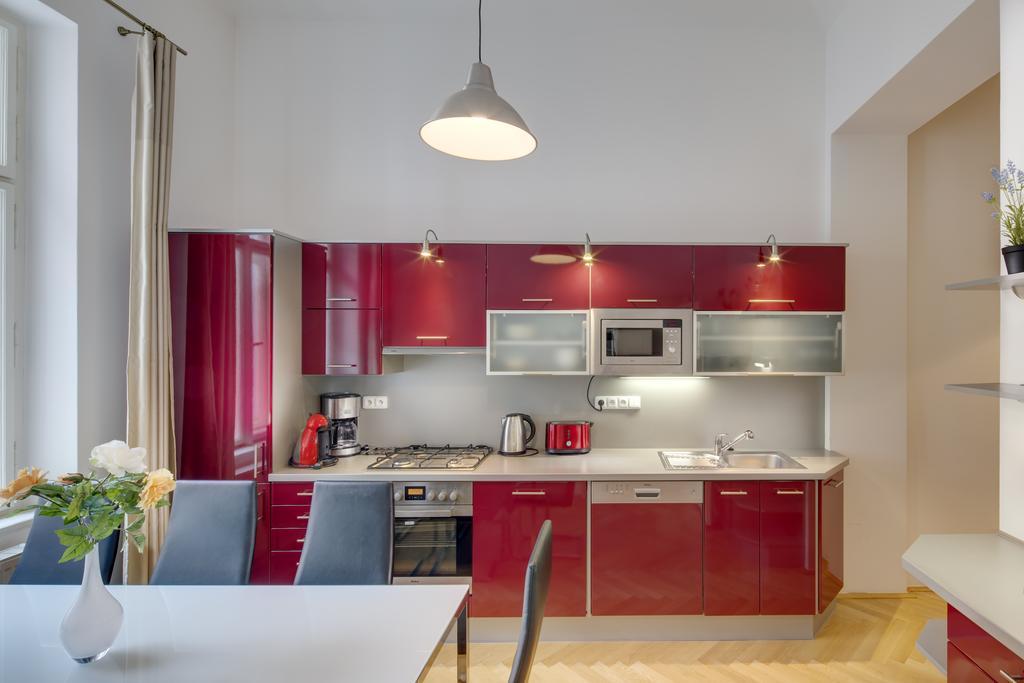 Old Town Square Apartahotel 4*