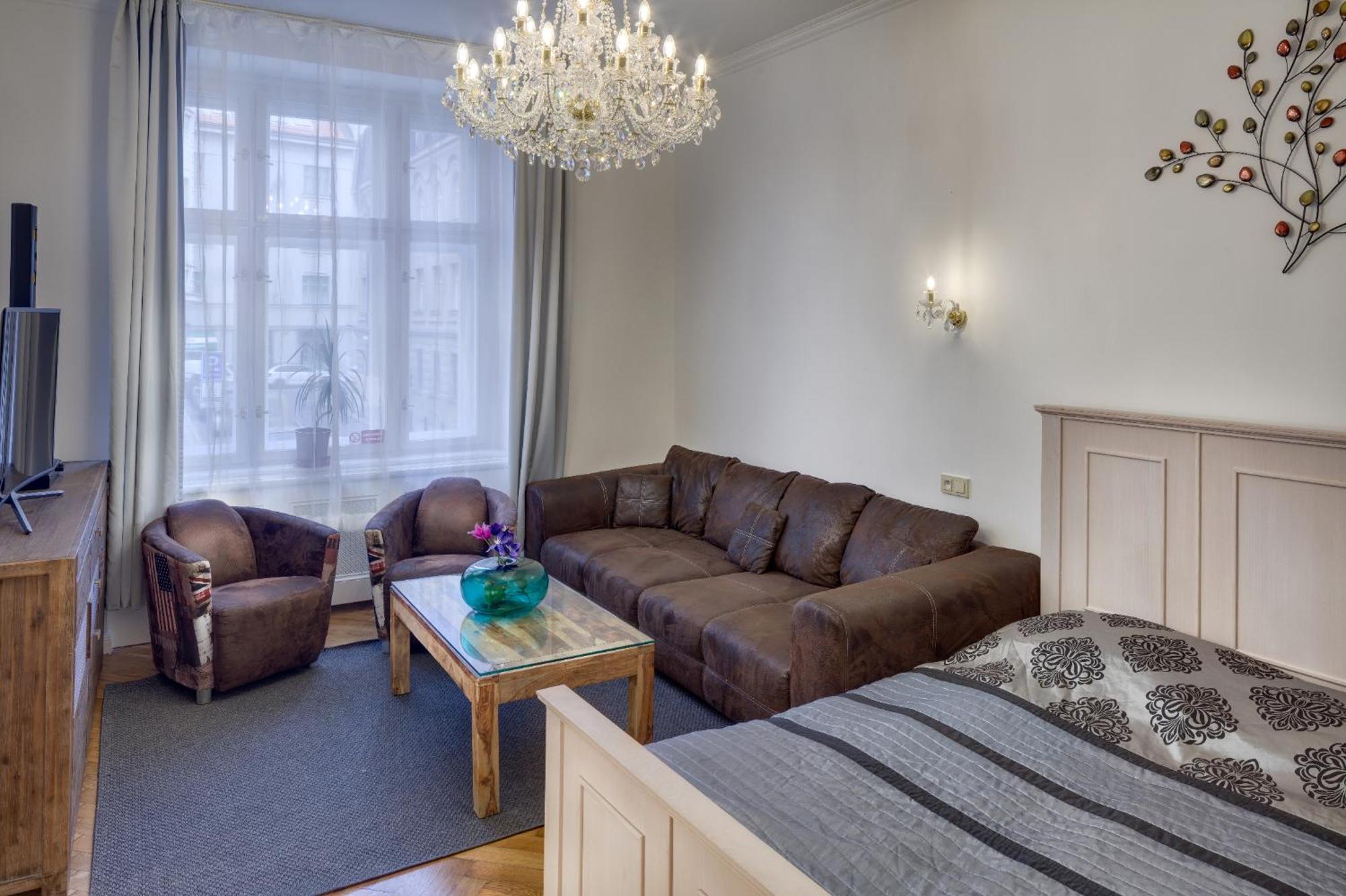 Apartahotel Old Town Square 4*